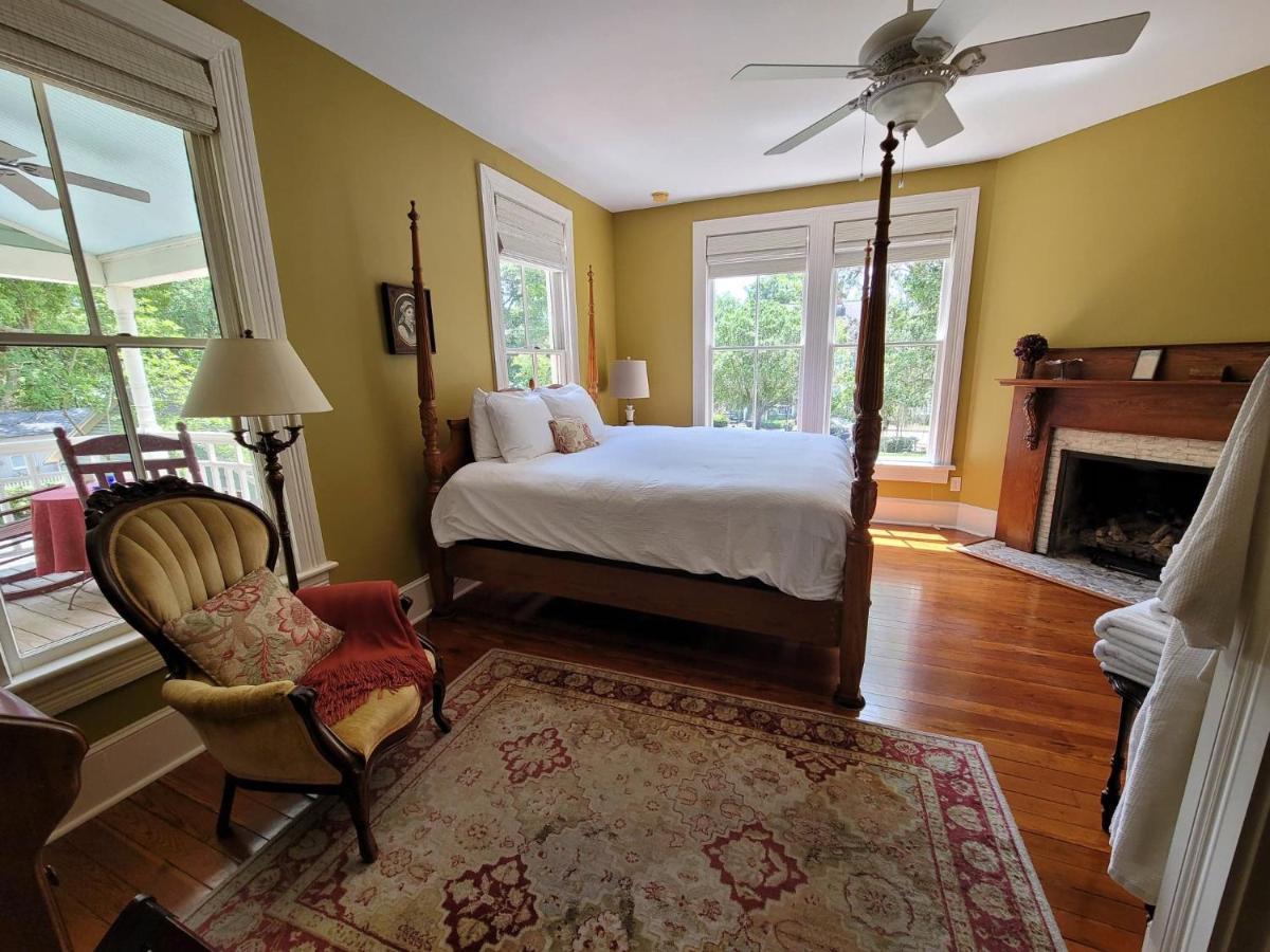 The Camellia Rose Inn- King Room- Inspiration Gainesville Zewnętrze zdjęcie