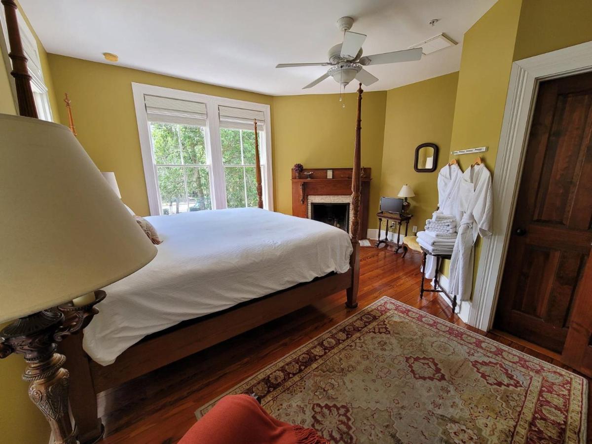 The Camellia Rose Inn- King Room- Inspiration Gainesville Zewnętrze zdjęcie